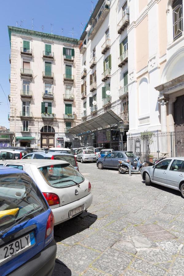 B&B Donna Adelina Νάπολη Εξωτερικό φωτογραφία